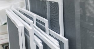 Москитные сетки на пластиковые окна Балахна купить по цене от 921 руб.